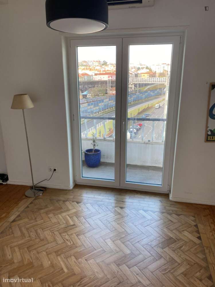 Quarto - localizado em Amadora Lisbon - Grande imagem: 5/9