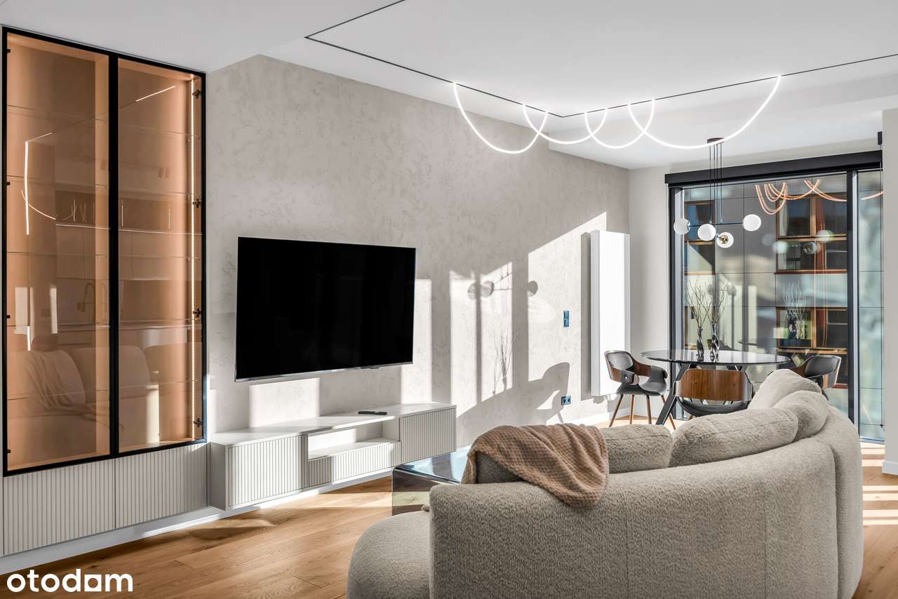 OSTATNIE Piętro | Quiet luxury | Towarowa Square | Metro Rondo Dasz.-1