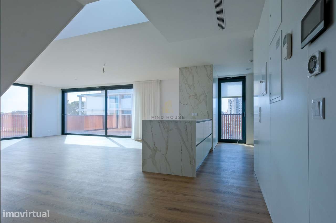 Vende-se Penthouse T4 Duplex com vista para a Ria, em Aveiro - Grande imagem: 3/43