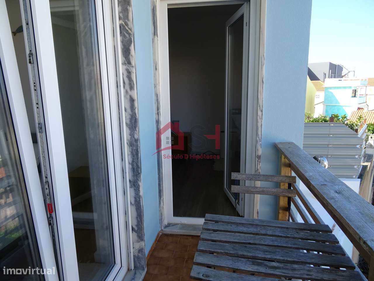 *Prédio com 2 Apartamentos + Loja + Arrecadação – Santa Cruz*-19