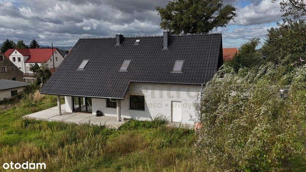 Nowy, wolnostojący dom w trakcie budowy!-2