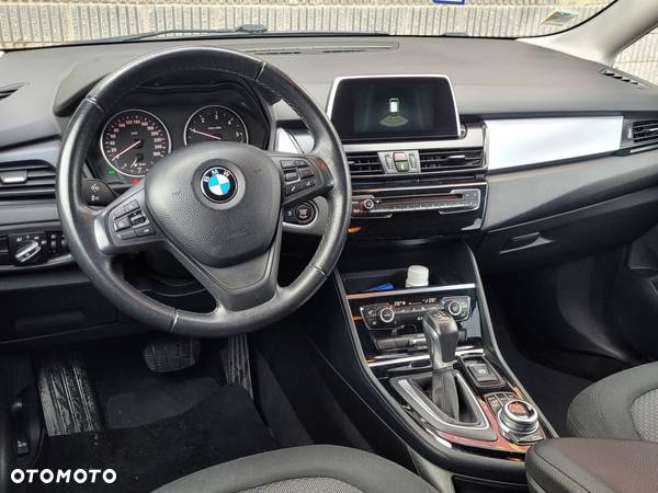 BMW Seria 2 216d Gran Tourer - 29