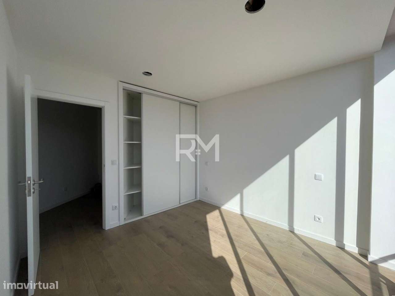 APARTAMENTO T2 EM REMODELAÇÃO COM TERRAÇO E COM VARANDA | CENTRO DE...-5