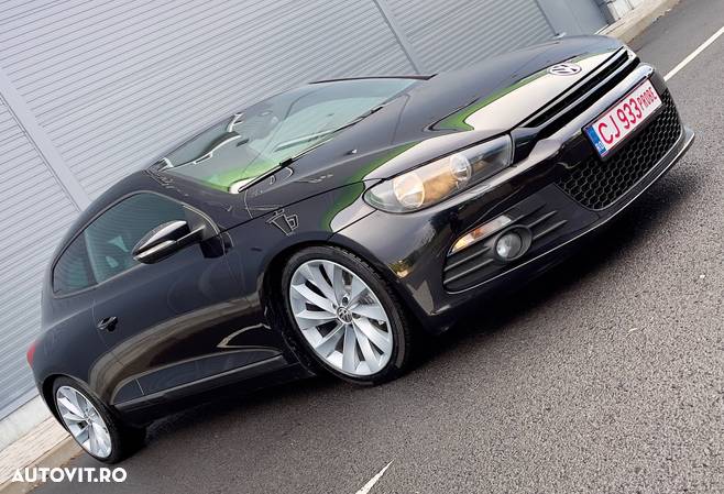 Volkswagen Scirocco 2.0 TSI DSG - 38