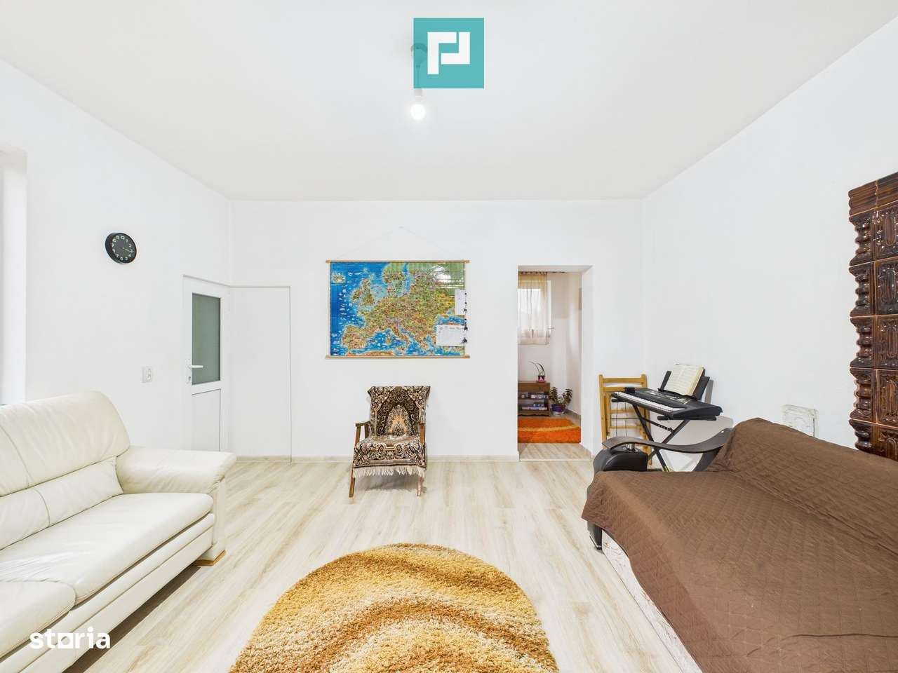 Casă renovată în localitatea Lazuri, Arad - Imagine principală: 2/20