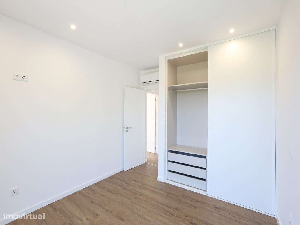 Apartamento T3 Duplex Novo com terraço privado com piscina no Prédi...-20