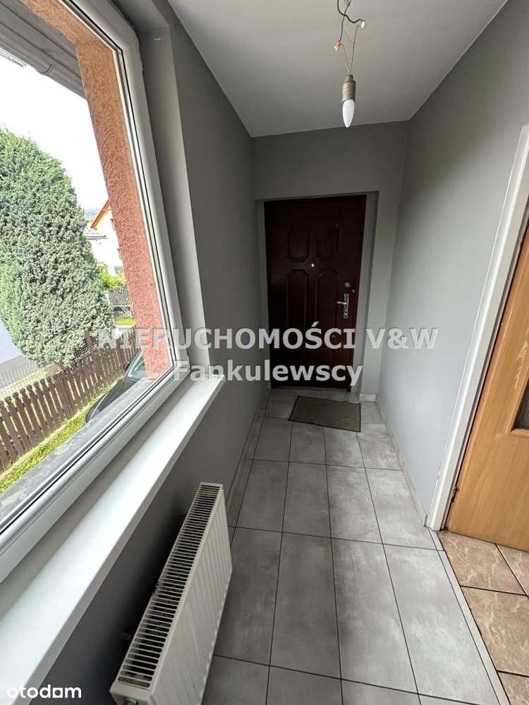 Piękny bliźniak z idealną lokalizacją i widokiem-15