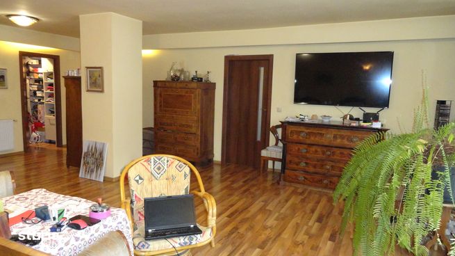 Apartament  deosebit, 94 mp, situat  pe str.Romul Ladea-3