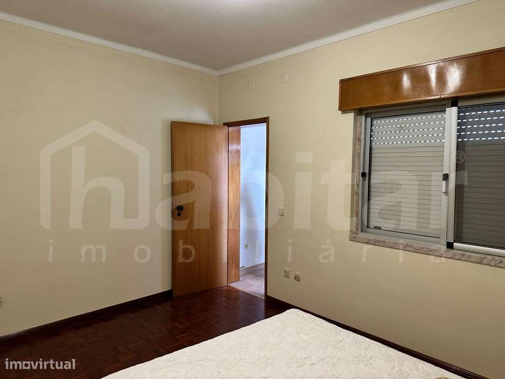Moradia T3 no Centro Histórico de Benavente-16