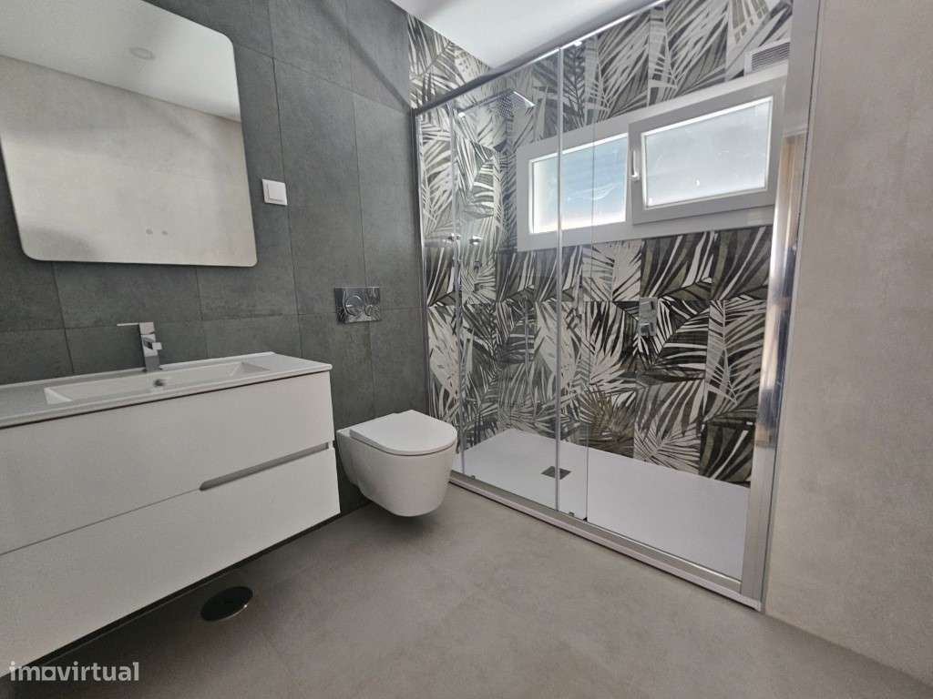 Moradia V3 com piscina Nova construção em Pinhal de Frades-14