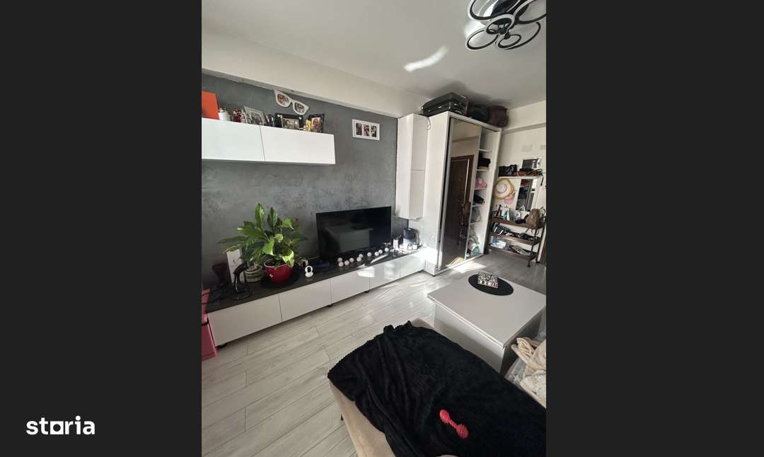 Garsoniera moderna mobilata si utilizata in militari Residence