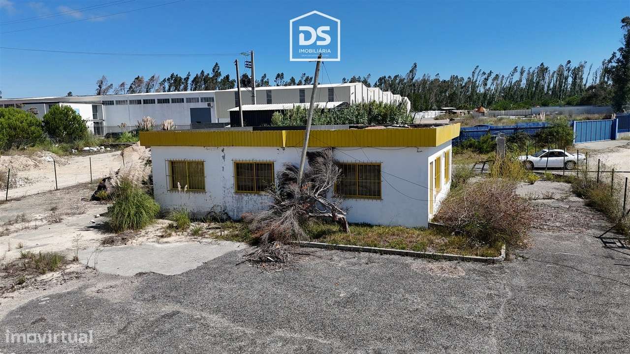 Terreno com 1420m2 para Venda, excelente para o seu Negócio em Marinha-7