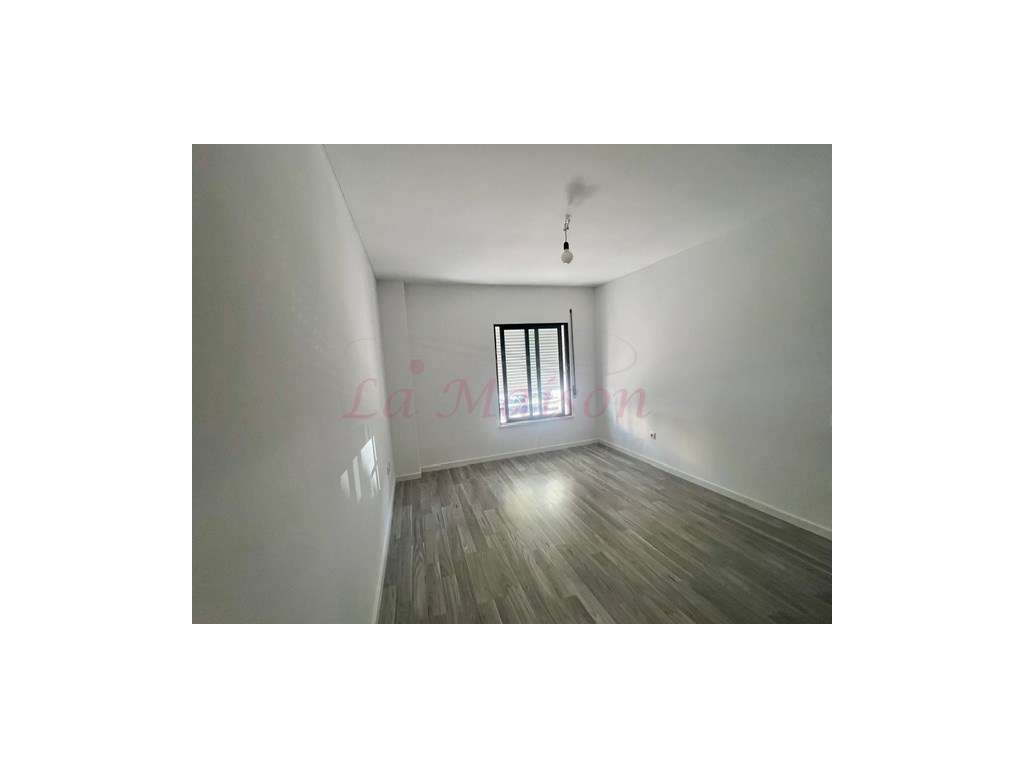 Mágnifco apartamento T2 na Moita-10