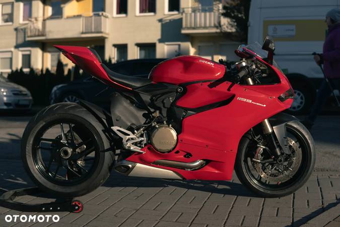 Ducati 1199 Panigale - 1