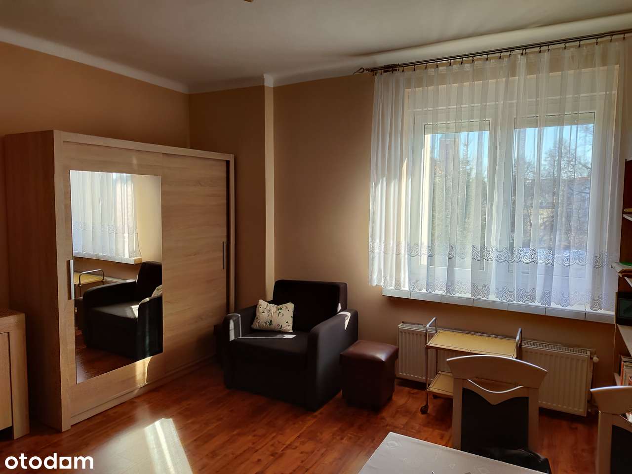 Przestronna kawalerka-5