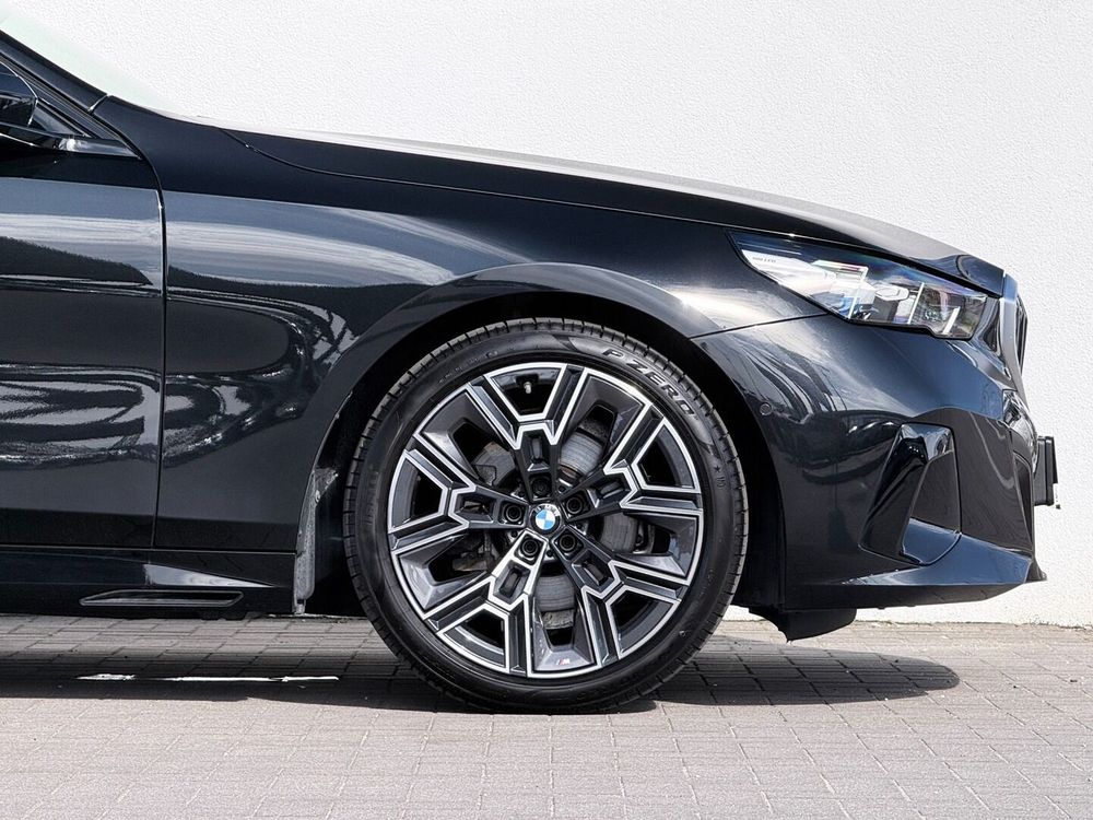 BMW Seria-5 520I MHEV 2025 — zdjęcie 4
