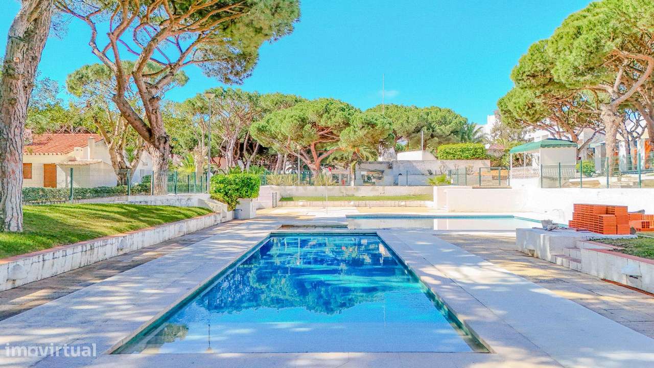 Apartamento de Charme, Totalmente Renovado, em condomínio fechado - Grande imagem: 3/32