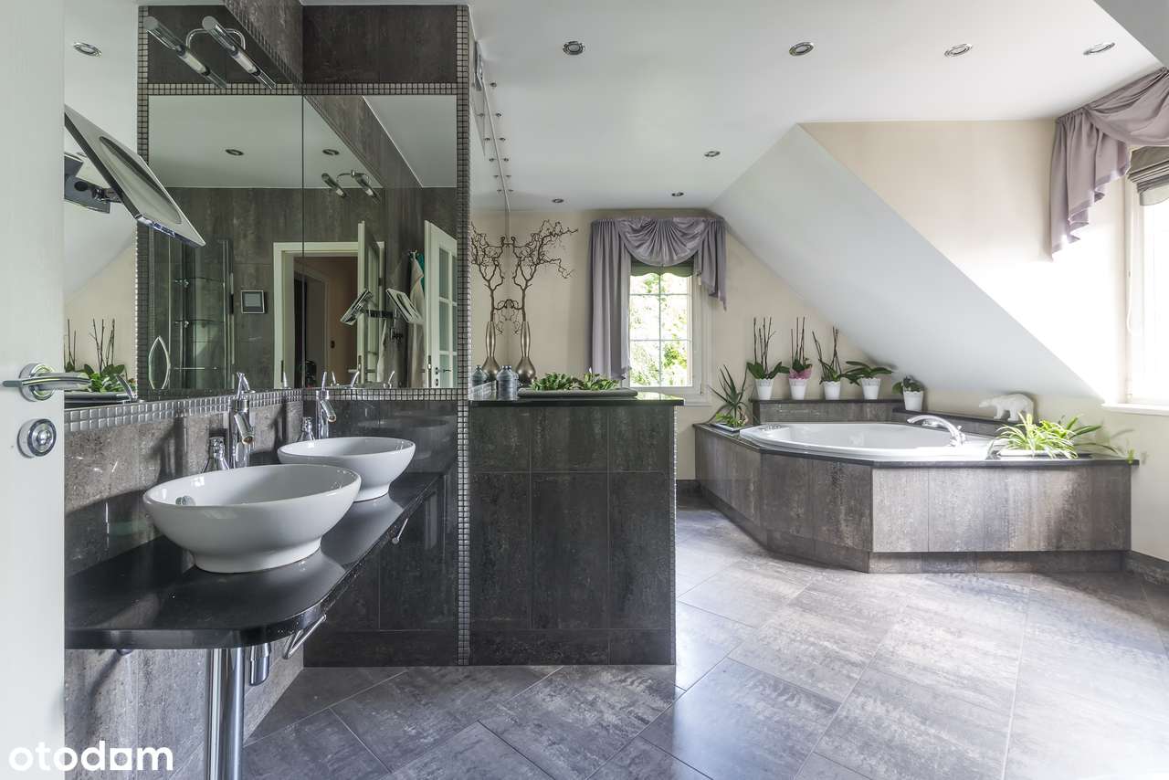 Rezydencja z basenem |318 m²| Józefów |Garaż na 3 auta| działka1853 m²-10