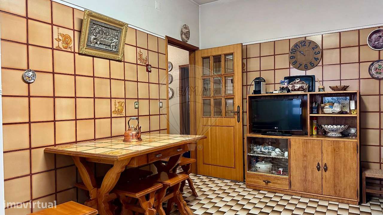 Moradia T4 para venda-10