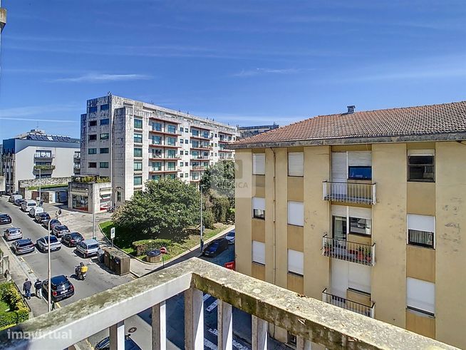 Apartamento T4 com Varandas - Casa da Música, Porto-31