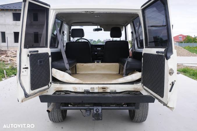 Toyota Land Cruiser - 7