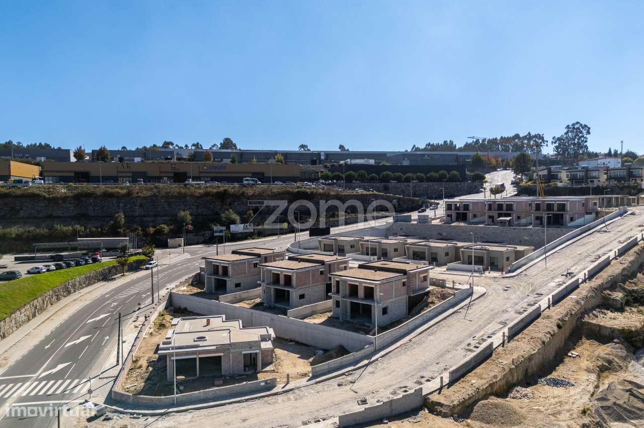 Moradia T3 no conceituado projeto Casas da Várzea - Lousada - Grande imagem: 2/18