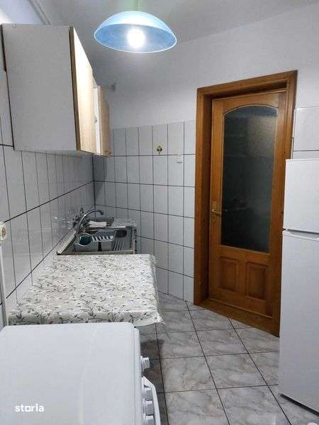 Inchiriez garsoniera zona CENTRALA dotata cu CT proprie - Imagine principală: 5/6