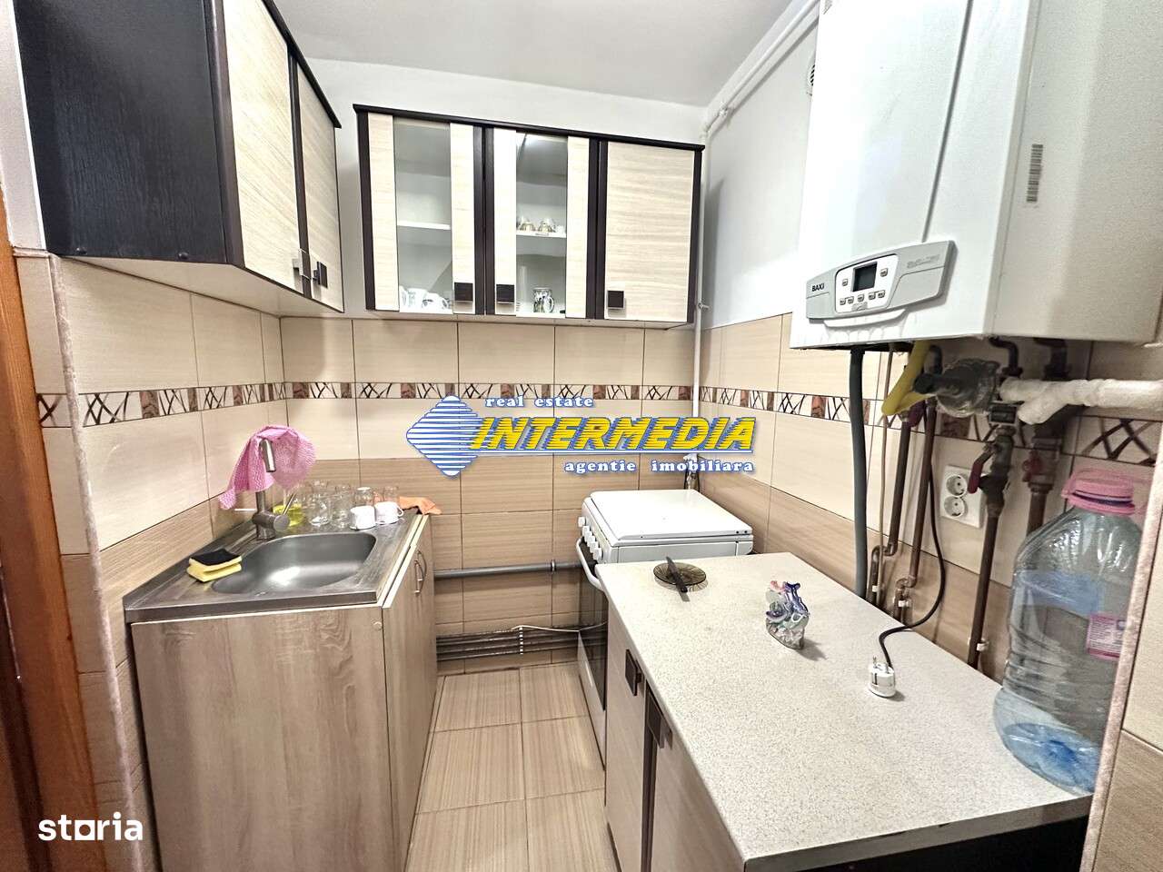 Garsoniera de vanzare in Centru Alba Iulia mobilata si utilata complet - Imagine principală: 5/10
