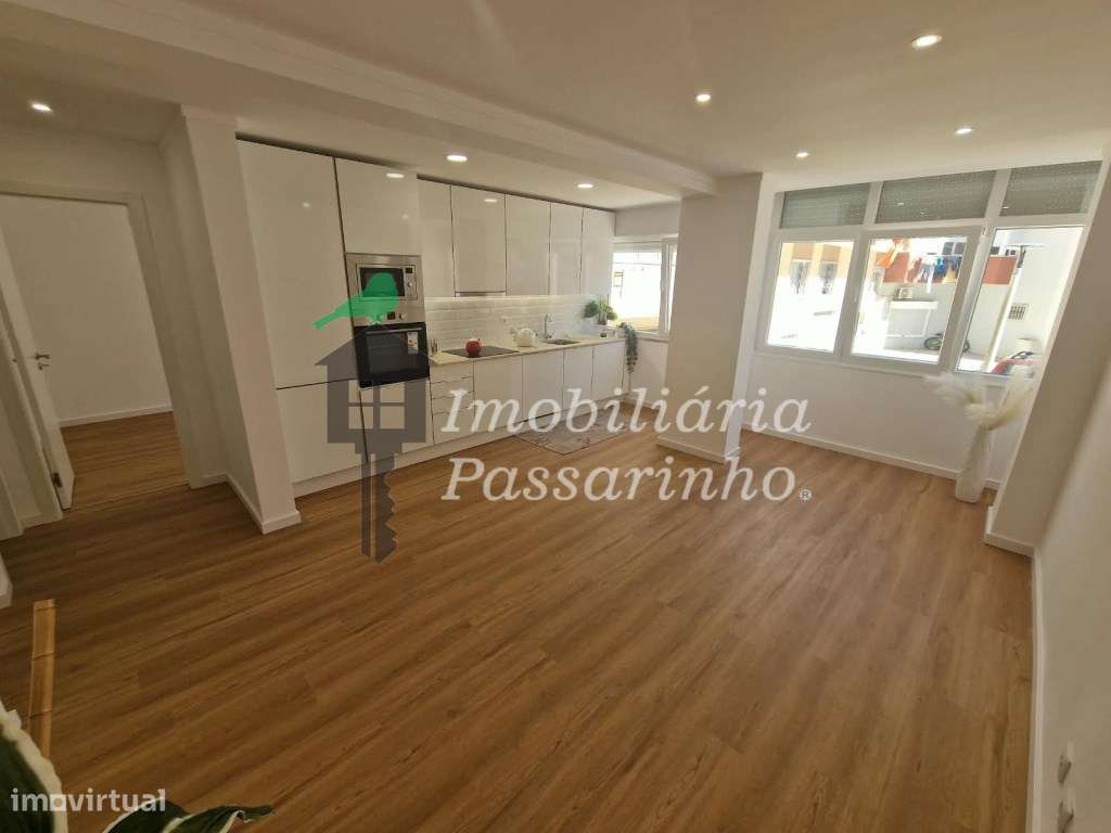 Apartamento T3 Totalmente remodelado Cruz de Pau-0