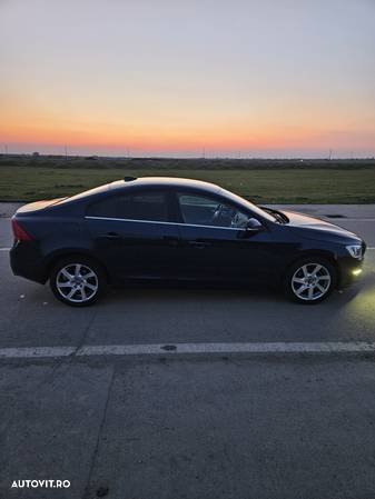 Volvo S60 D4 Geartronic - 10