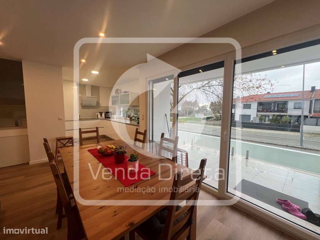 Moradia T4 com 2 terraços em Palmela, Setúbal - Grande imagem: 4/39