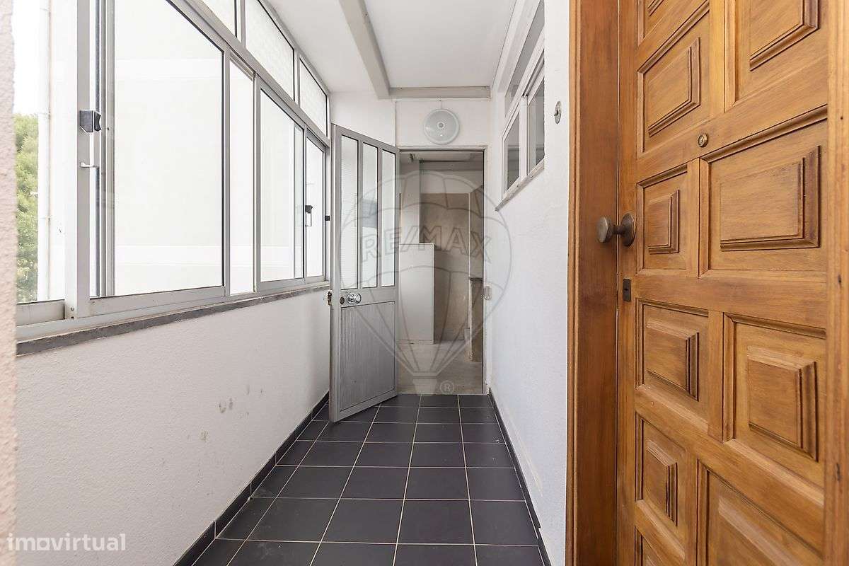 Apartamento T3 à venda em Lisboa-26