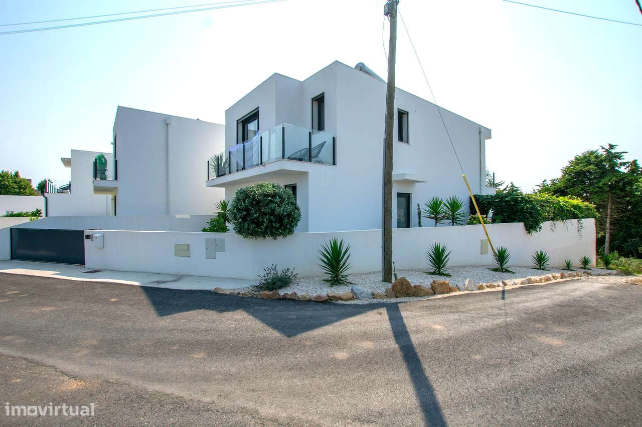 Moradia T4 com piscina e jardim - perto de São Martinho do Porto-7