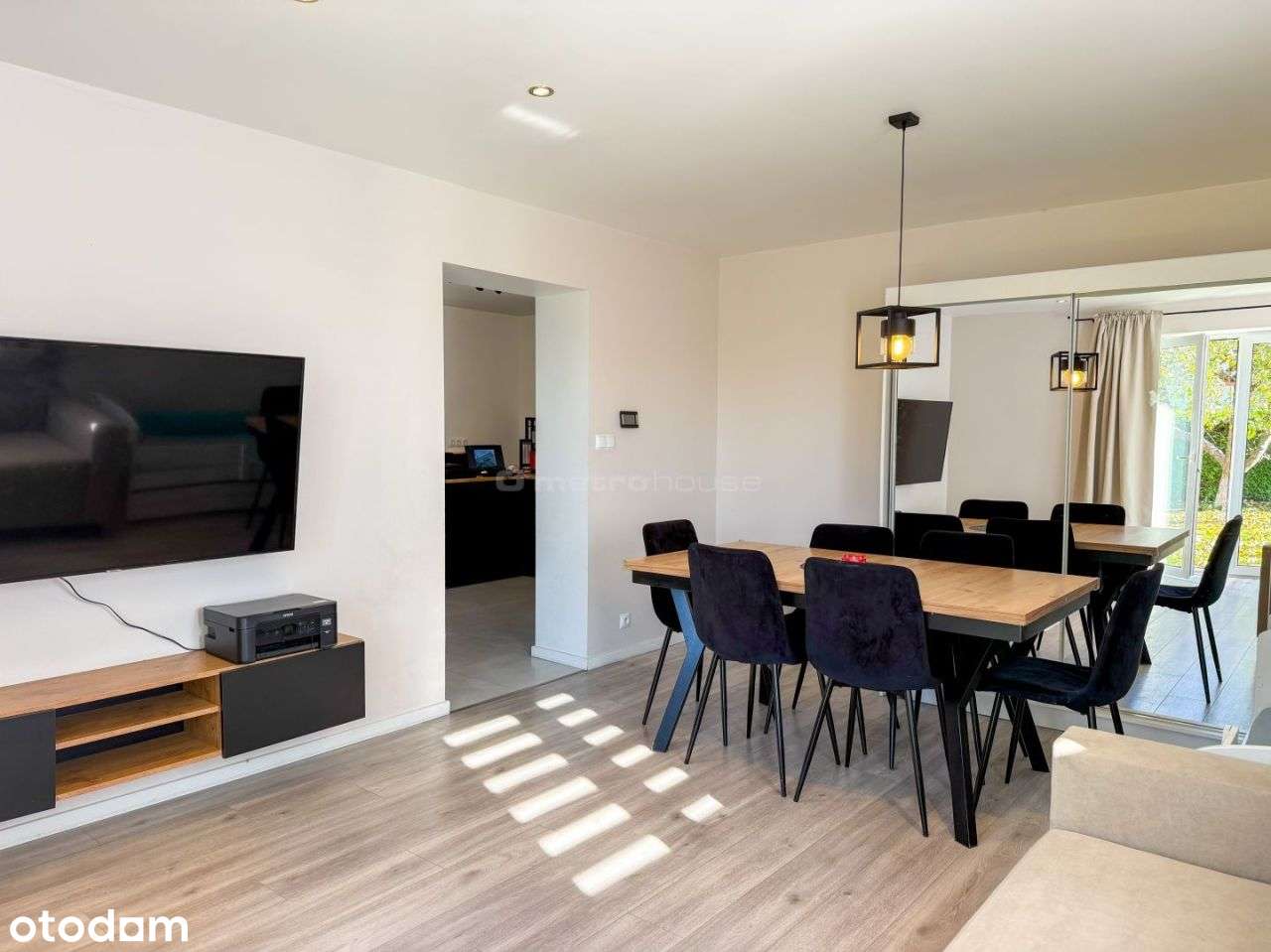 Sprzedam dom w Debrznie z fotowoltaiką i ogrodem.-5