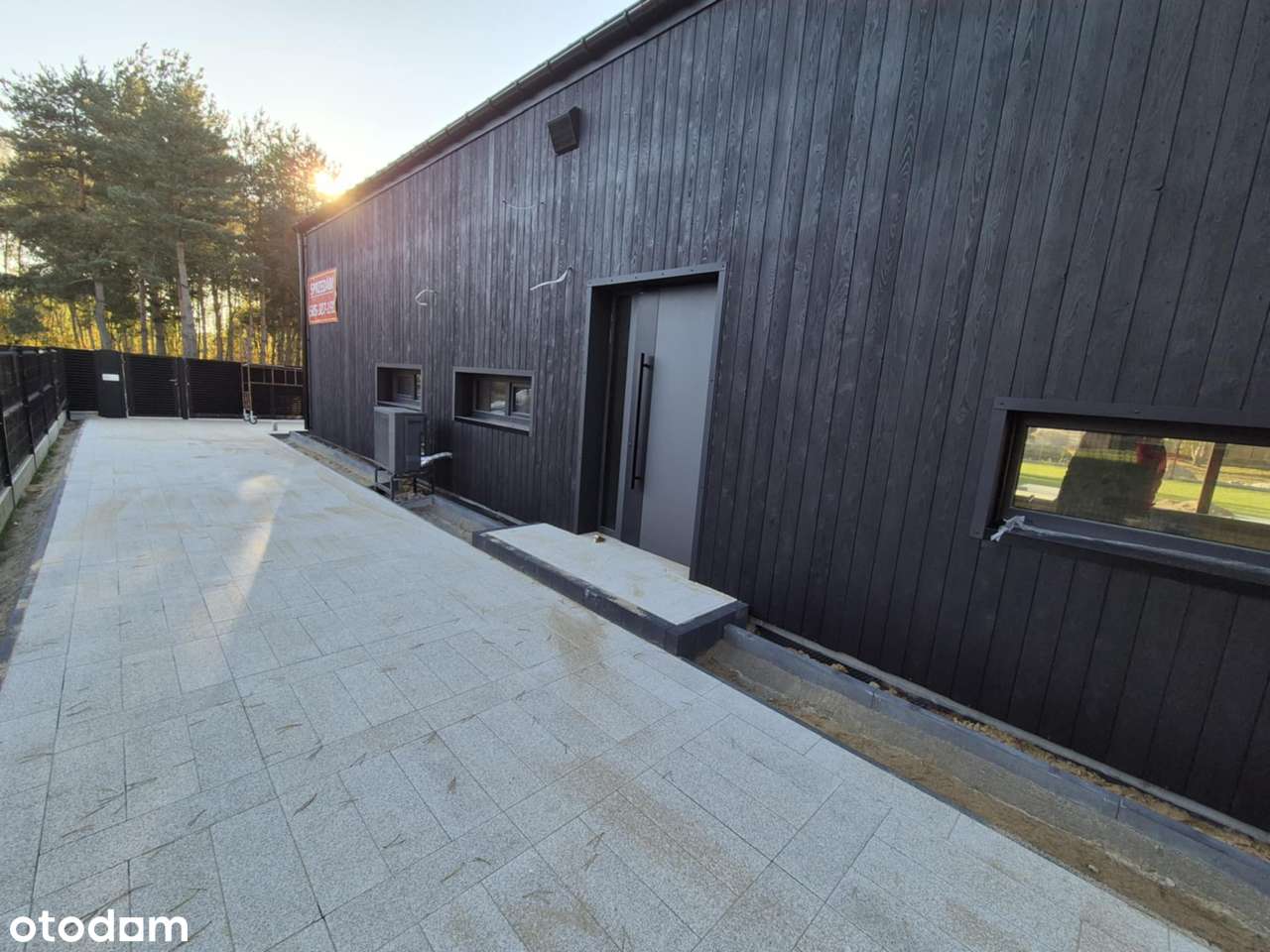 Nowy dom jednorodzinny , nowoczesna stodoła - Pełny obrazek: 4/12