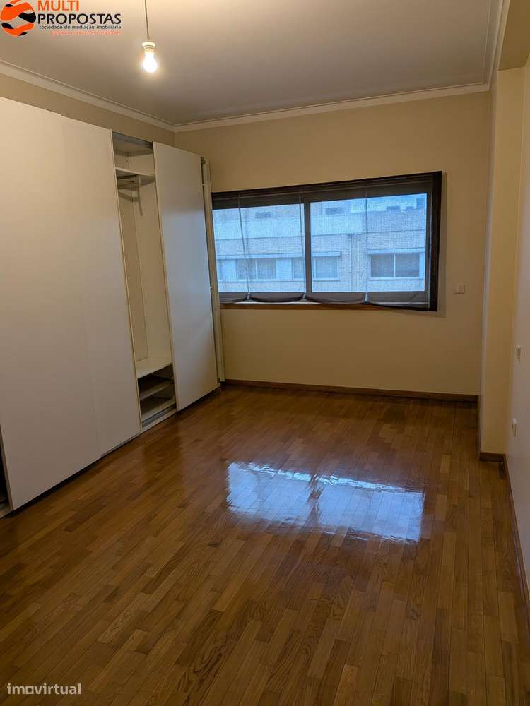 T2 C/ TERRAÇO - S. VICENTE (D.DIOGO)-33