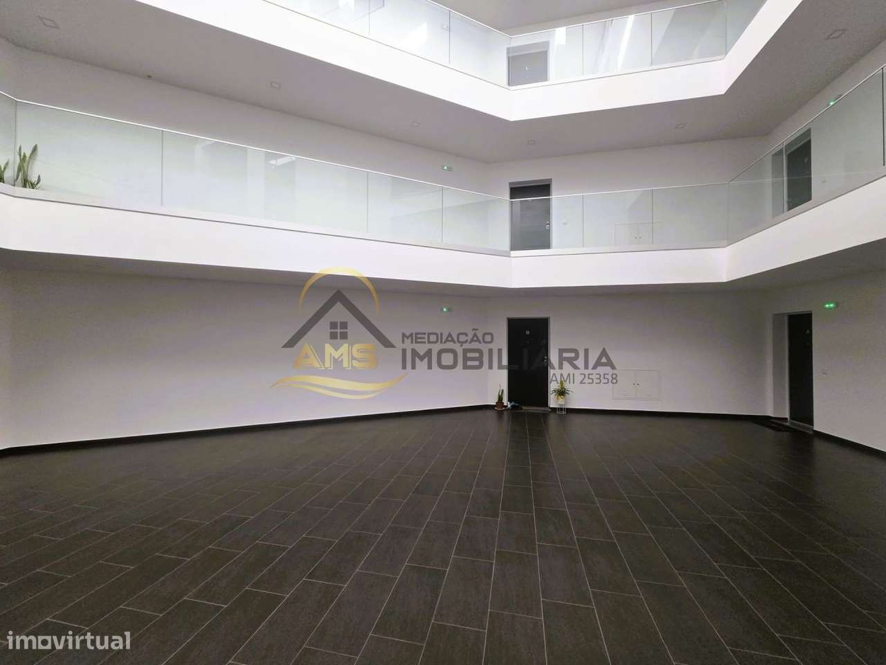 APARTAMENTO T3 COM TERRAÇO DE 186M²-41