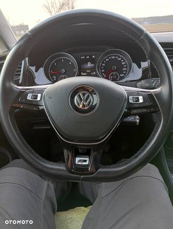 Volkswagen Golf 2.0 BlueTDI Highline - 10