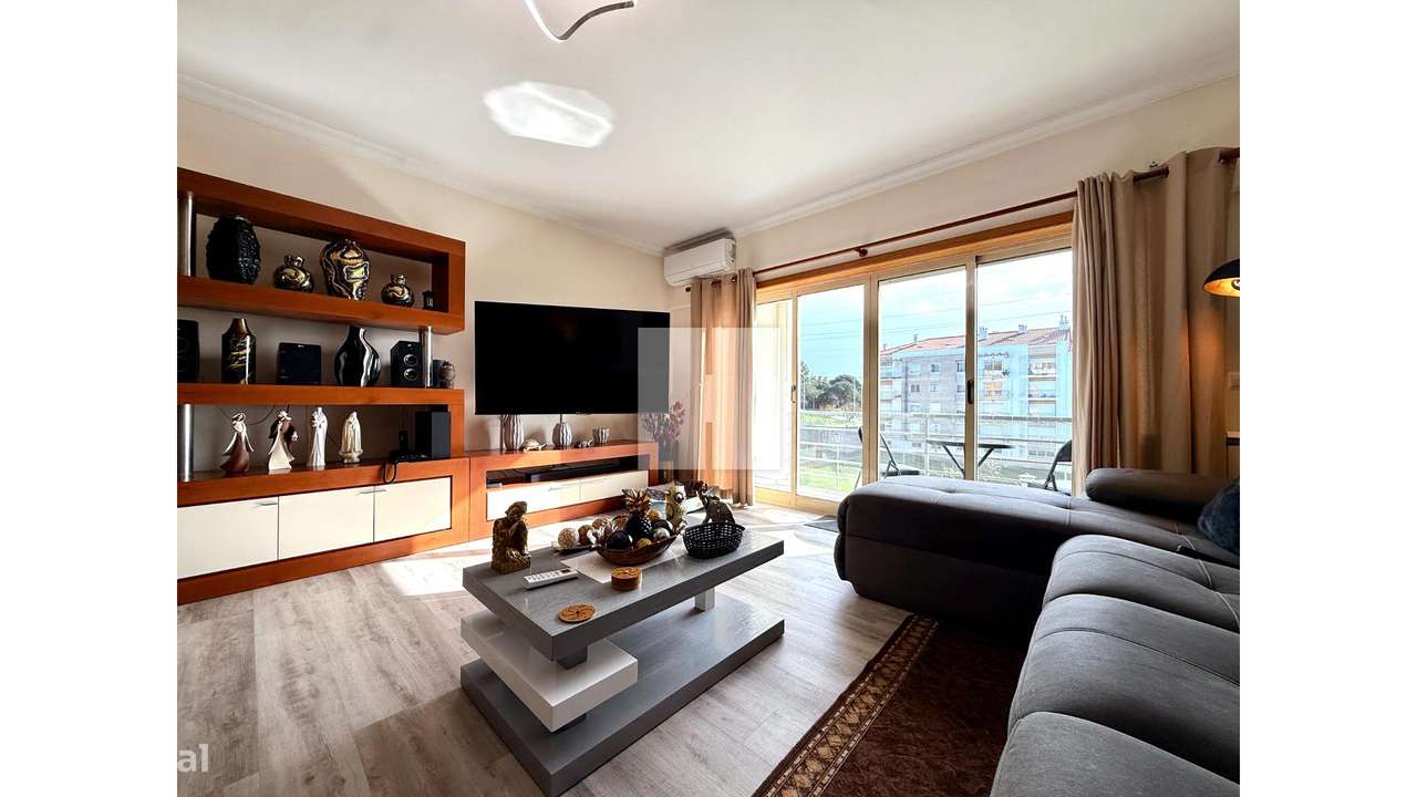 Apartamento T2 pronto a usar-6