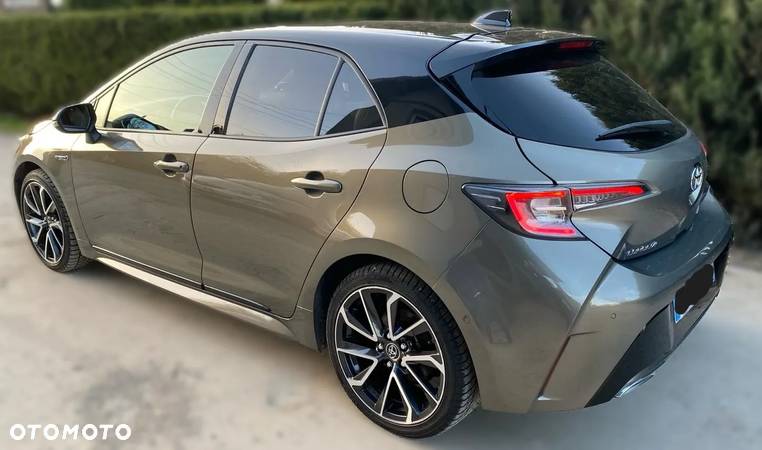 Toyota Corolla 2.0 Hybrid GR Sport - 6