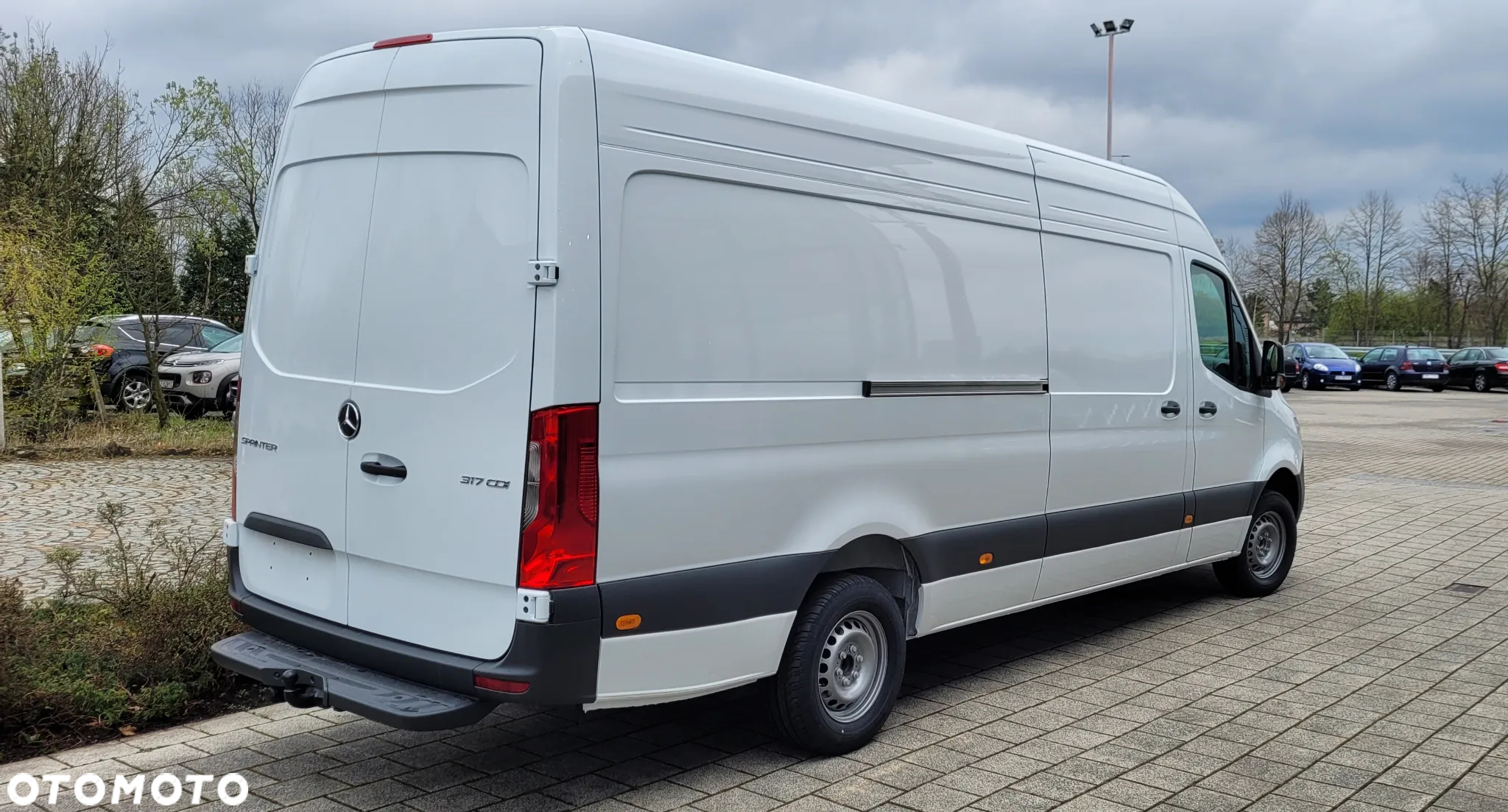 Mercedes-Benz Sprinter 317 furgon L3H2 - 6