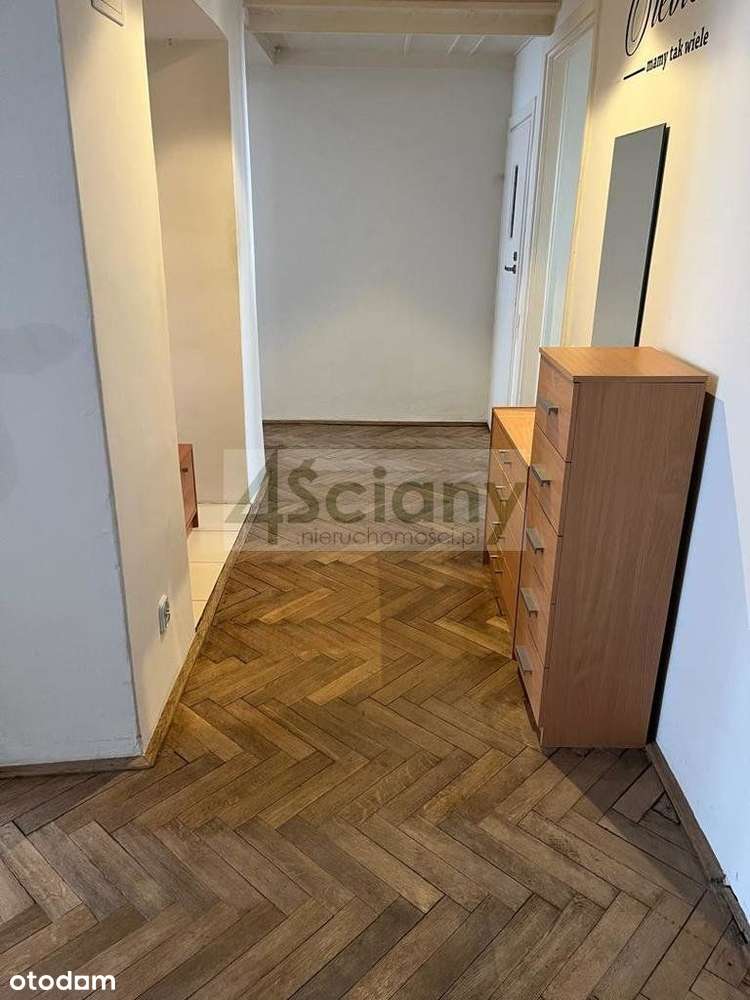 W kamienicy przy Poznańskiej !-6