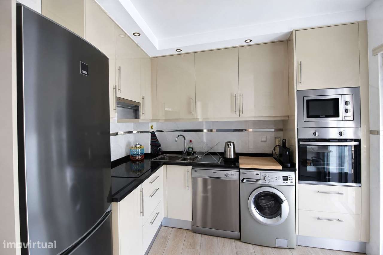 Apartamento T0+2 duplex mobilado e equipado na Manta Rota, Algarve-4