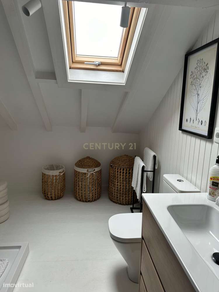 MORADIA ATÍPICA EM  AZAMBUJA - 7 ASSOALHADAS-24