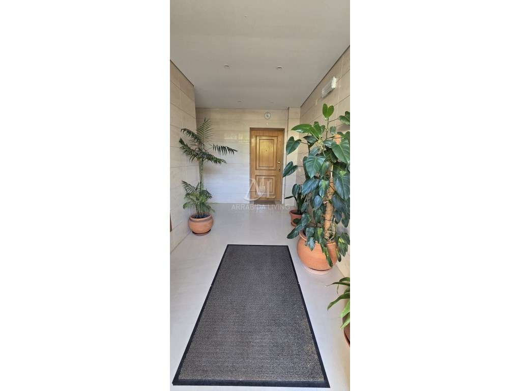 Apartamento T3 com otimas áreas a 5 minutos da Avenida Luisa Todi-33