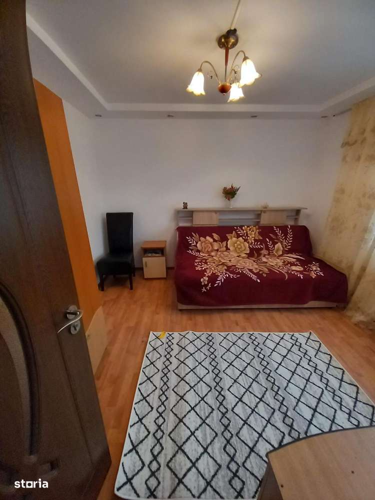 Camera camin 18mp, cu baie proprie, etaj 3 ! - Imagine principală: 2/4