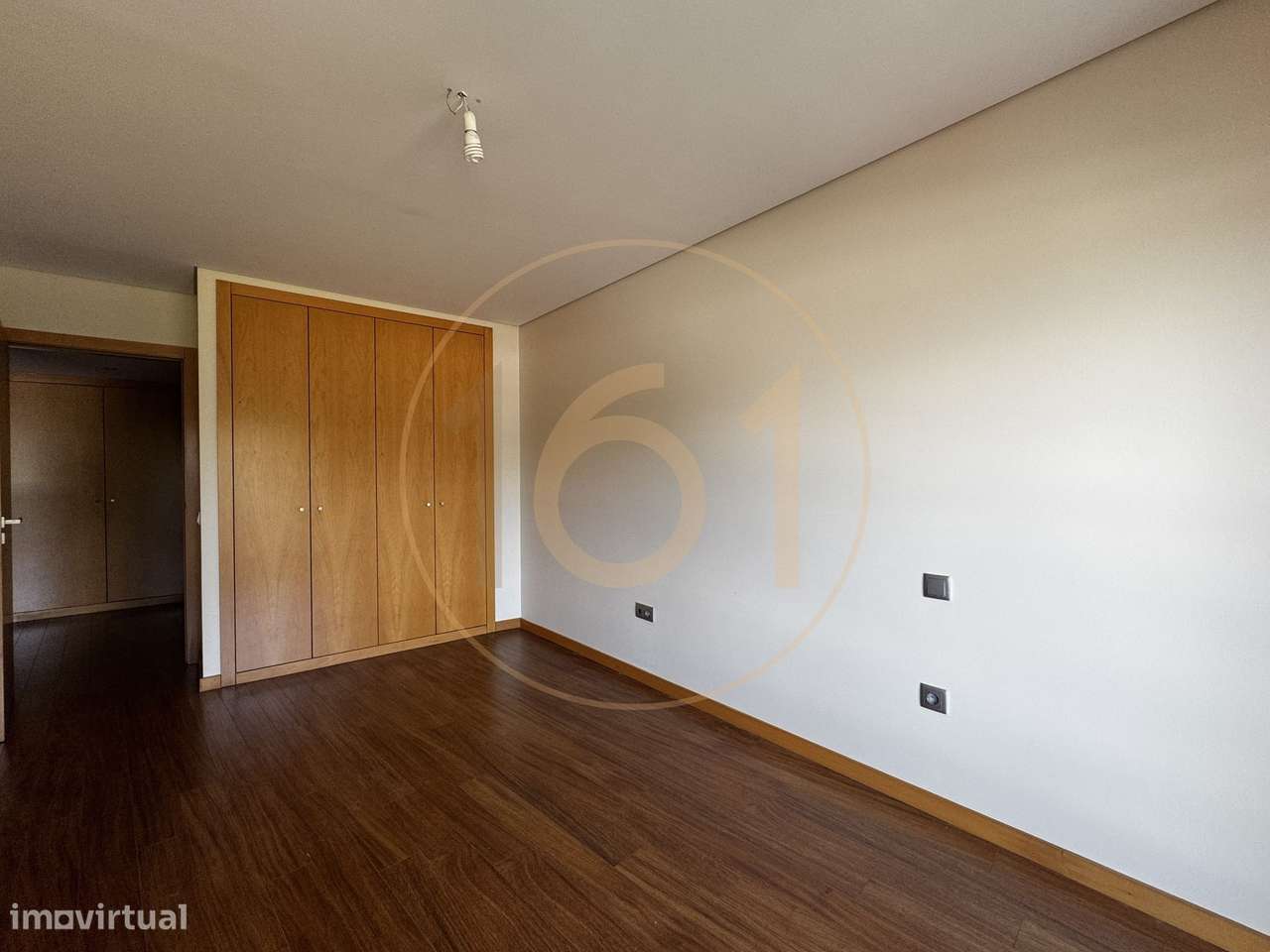 Apartamento T3+1 duplex com 2 terraços e varandas-13