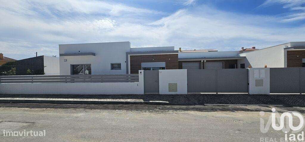 Moradia geminada T4 em Azeitão - Grande imagem: 2/39