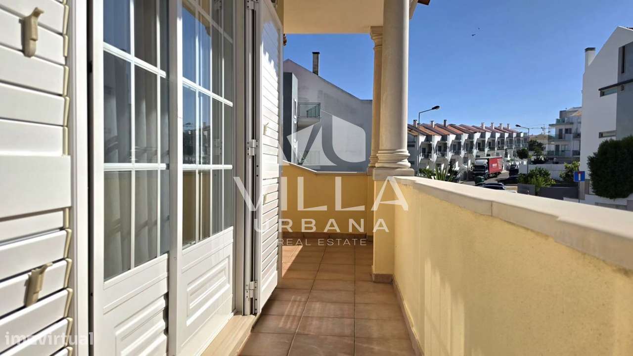 Moradia Isolada T4 com Cave, Sub-cave e Jardim | Charneca da Caparica-26
