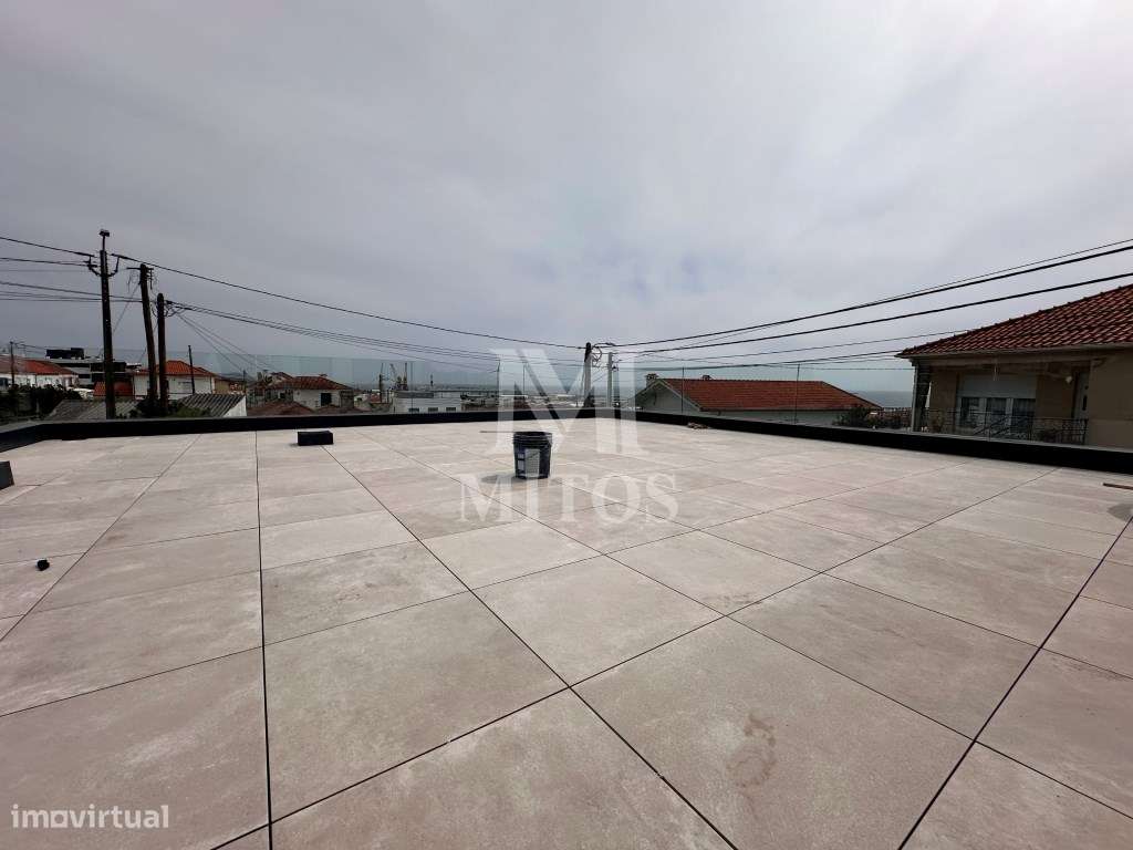 Moradia T3 em construção com Anexo T1 na Areosa - Viana do Castelo - Grande imagem: 3/13